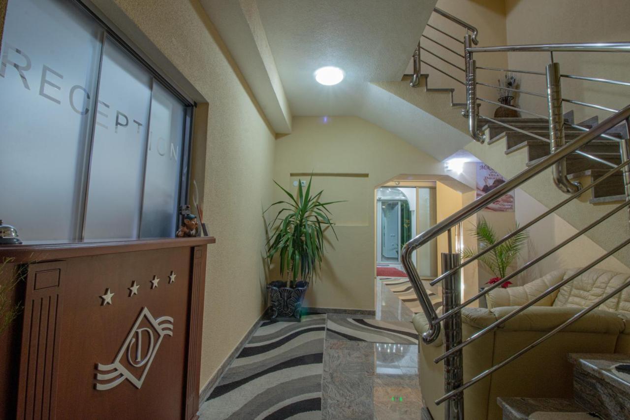 אוהריד Villa Dislievski מראה חיצוני תמונה