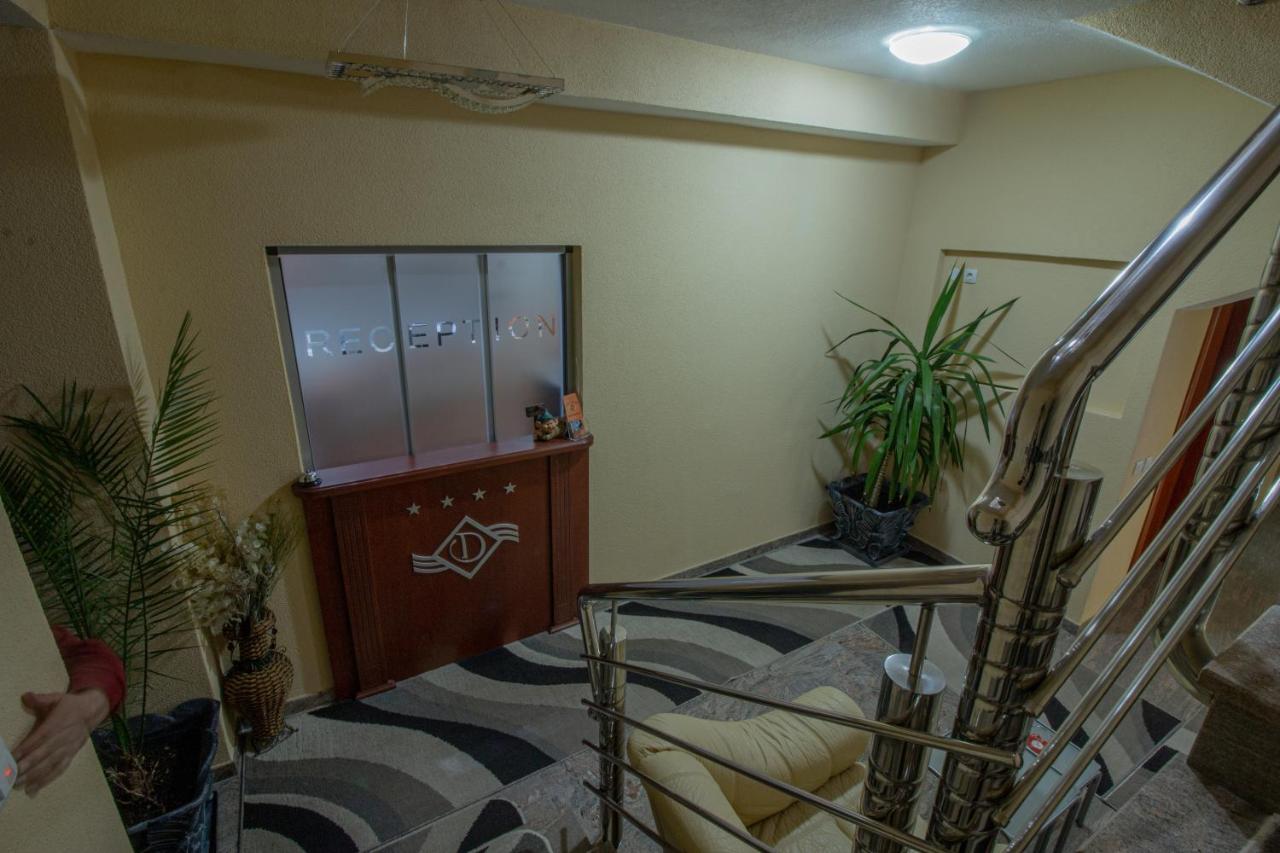 אוהריד Villa Dislievski מראה חיצוני תמונה